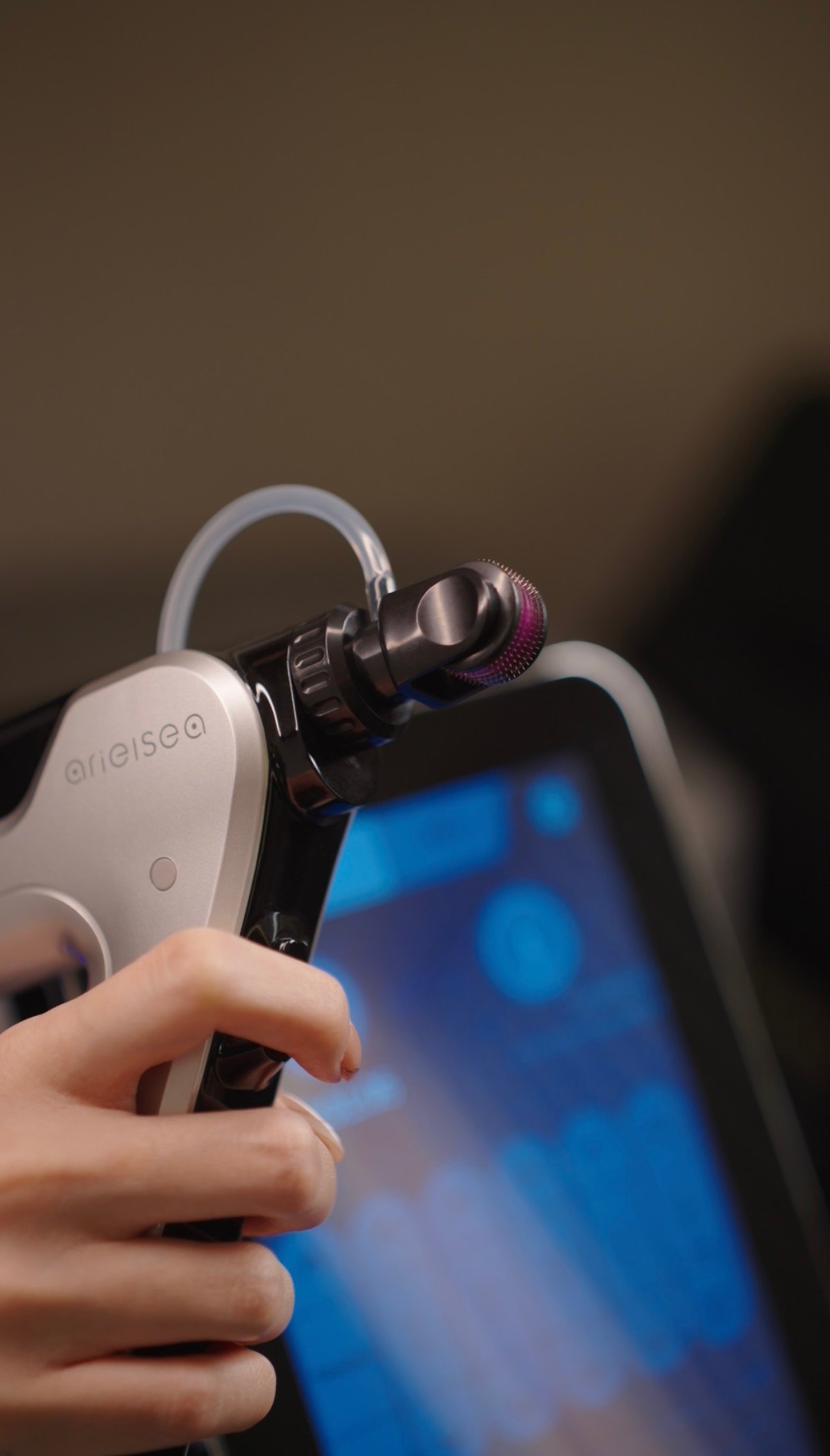 Scalp analysis device